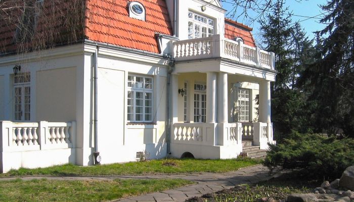 Historická vila na predaj Piastów, Mazovsko