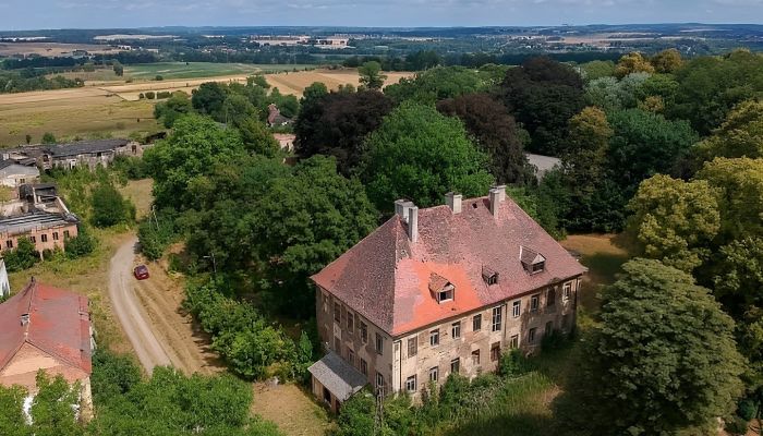 Zámok na predaj Kostrzyna, województwo dolnośląskie,  Poľsko