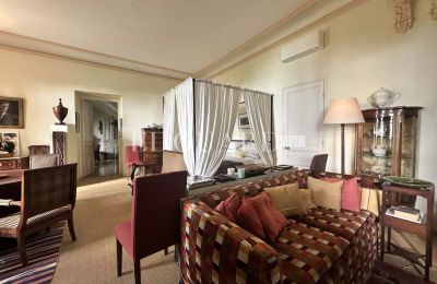 Apartmán v historickej budove na predaj Menton, Provence-Alpes-Côte d'Azur, Obrázok 33/38