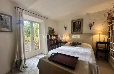 Apartmán v historickej budove na predaj Menton, Provence-Alpes-Côte d'Azur, Spálňa