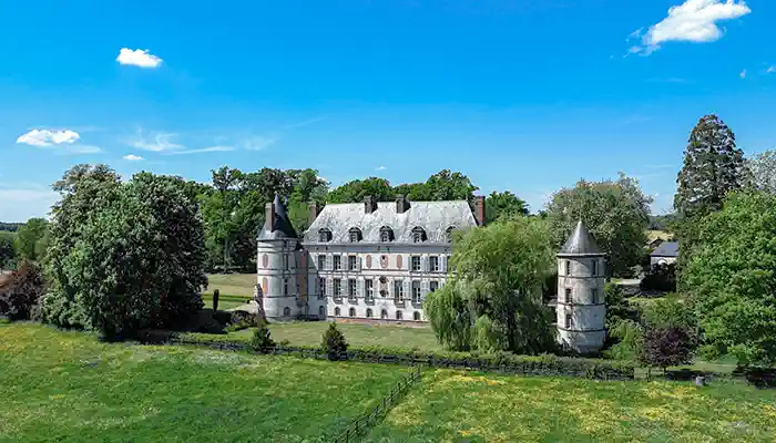 Zámok na predaj Sens, Bourgogne-Franche-Comté,  Francúzsko