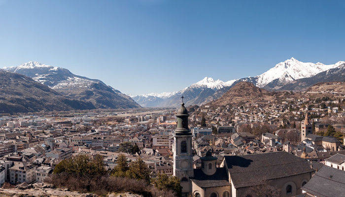Fotiek /pp/medium-ch-vallais-wallis-sion.jpg