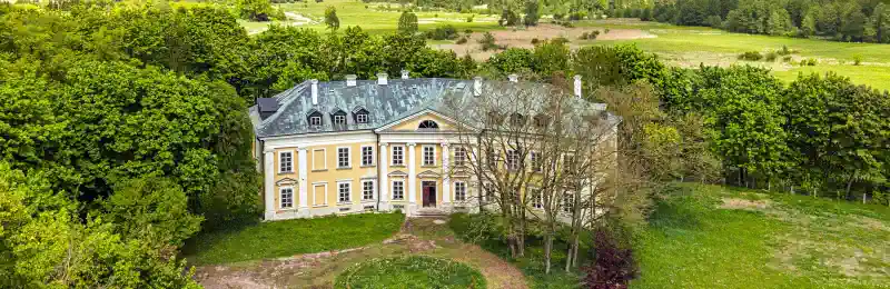 Ponuky nehnuteľností v Poľsko Mazovsko