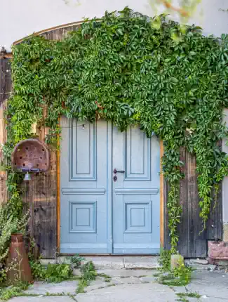 Umelecky navrhnutý komplex s výhľadom v západných Sudetách, Tarczyn, województwo dolnośląskie