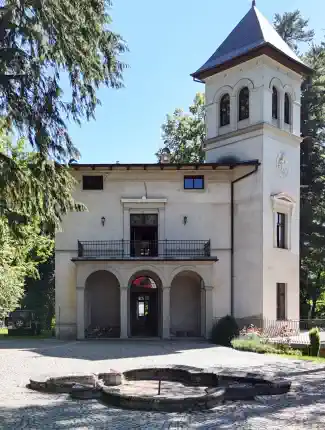 Historická vila v Údolí zámkov v Krkonošiach, Kowary, Dolné Sliezsko
