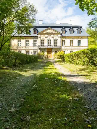 Barokový zámok v Sliezsku na predaj, Nakło, Sliezsko