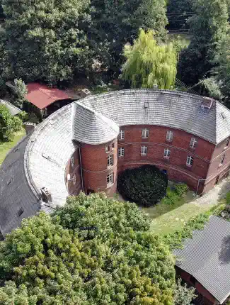 Pevnostná stavba na ostrove Ostrówek pri rieke Odra, Kędzierzyn-Koźle, Opolsko