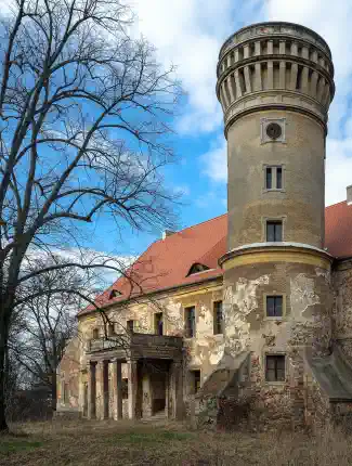 Kaštieľ v Dolnom Slezsku s projektom pre hotel, Osetno, Dolné Sliezsko
