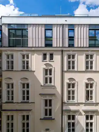 Byt v historickej budove pri Kráľovskej ceste vo Varšave, Warszawa, Mazovsko