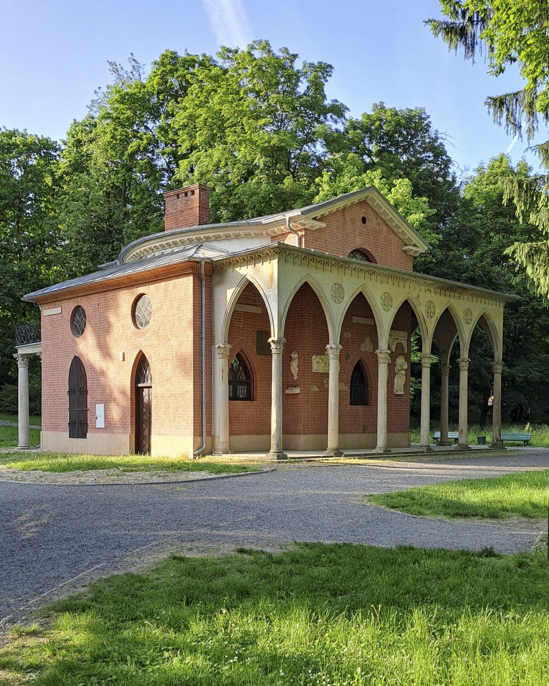 Gotický dům v parku Puławy
