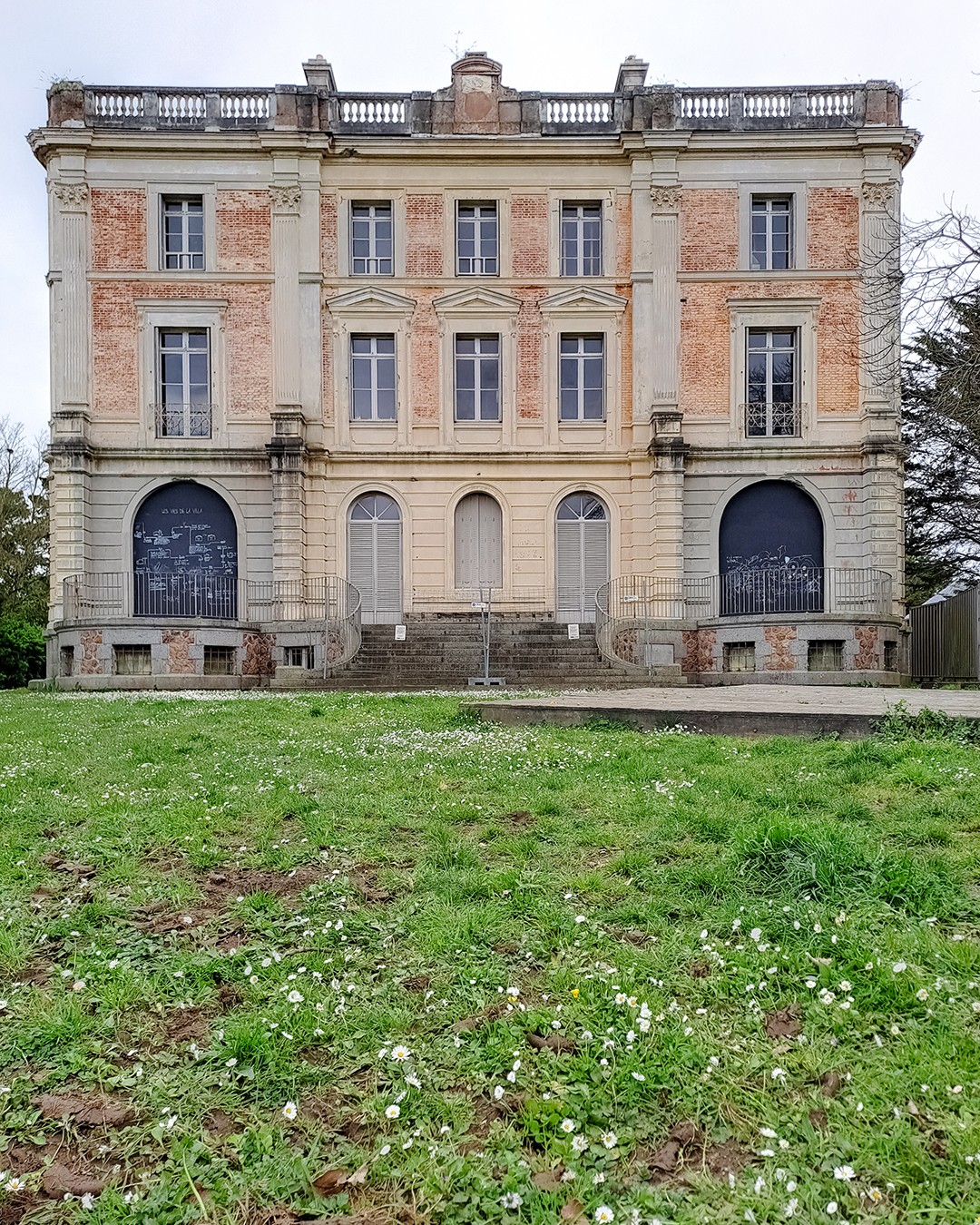 Villa Rohannec'h, Rue de Rohannec'h, 22000 Saint-Brieuc, Francúzsko, Zadná časť