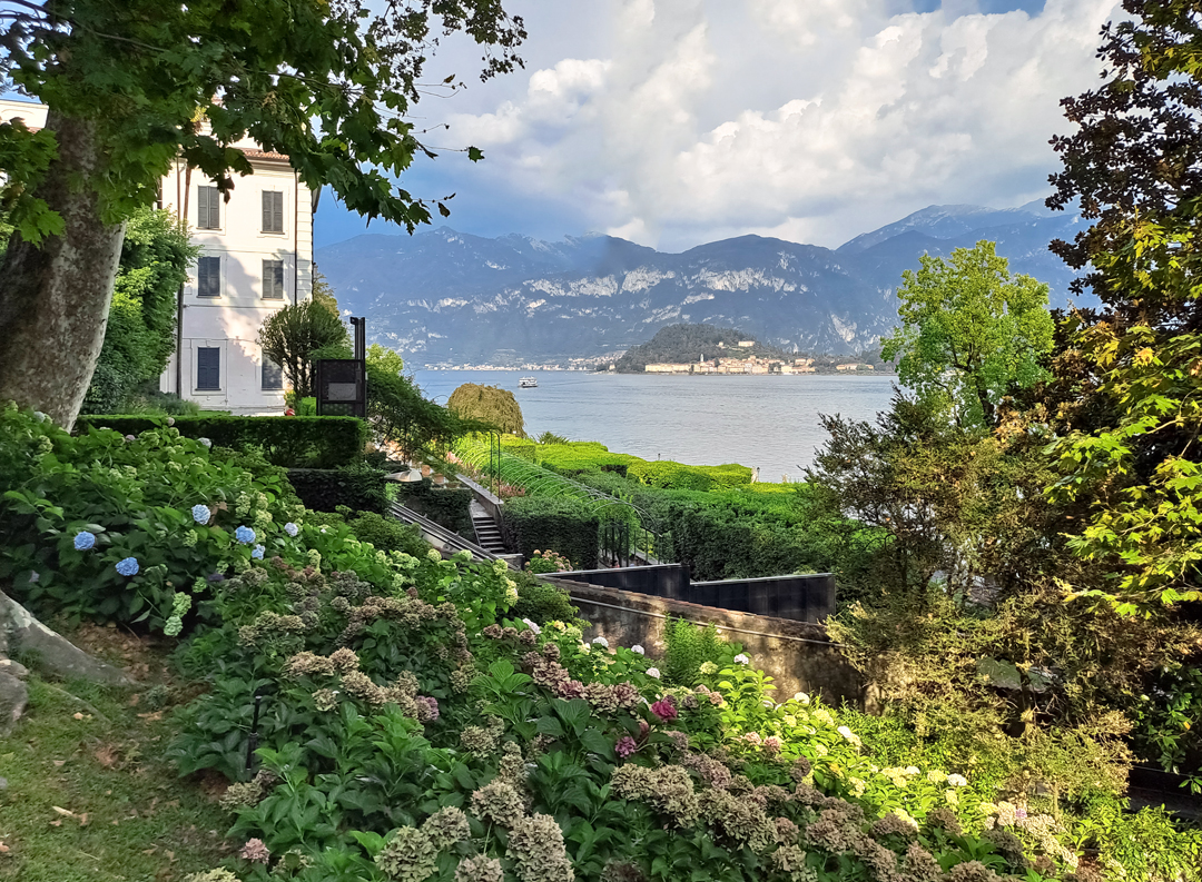 Vila Carlotta, pohled na jezero Como